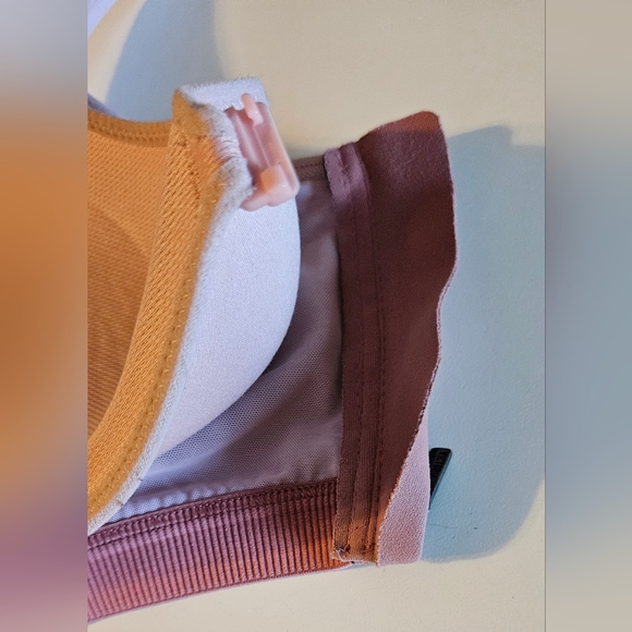 Victoria Sport Knock Out Athletic Bra - Picture 6 of 10